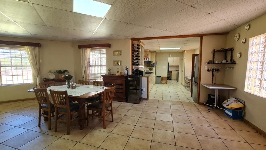 6 Bedroom Property for Sale in Bainsvlei Free State